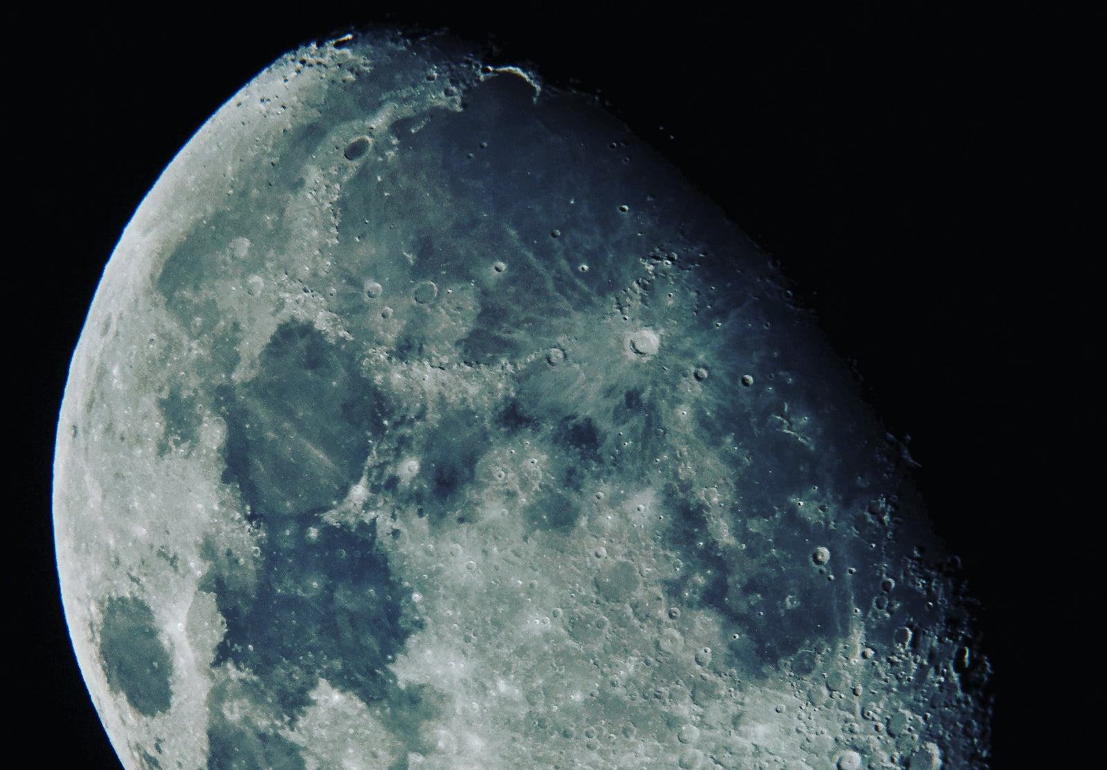 Full Moon in Capricorn: Release and Healing on June 16th