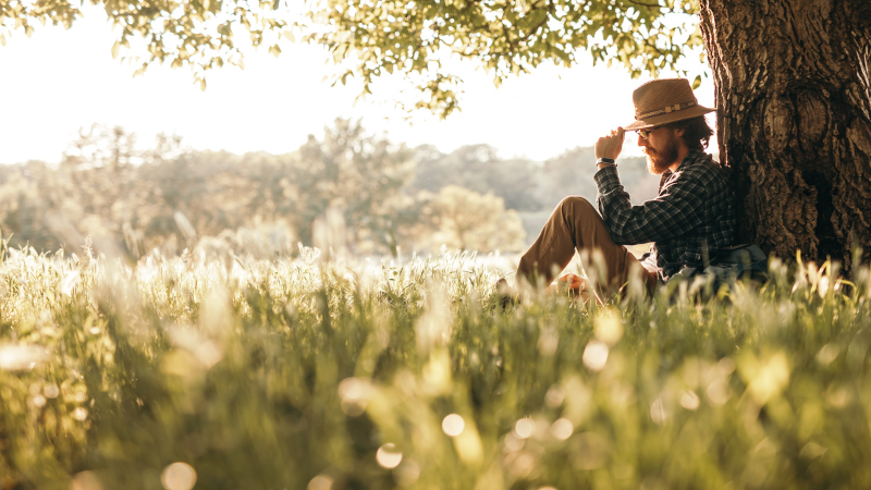 how-grounding-with-the-earth-can-improve-your-health-full-circle-image